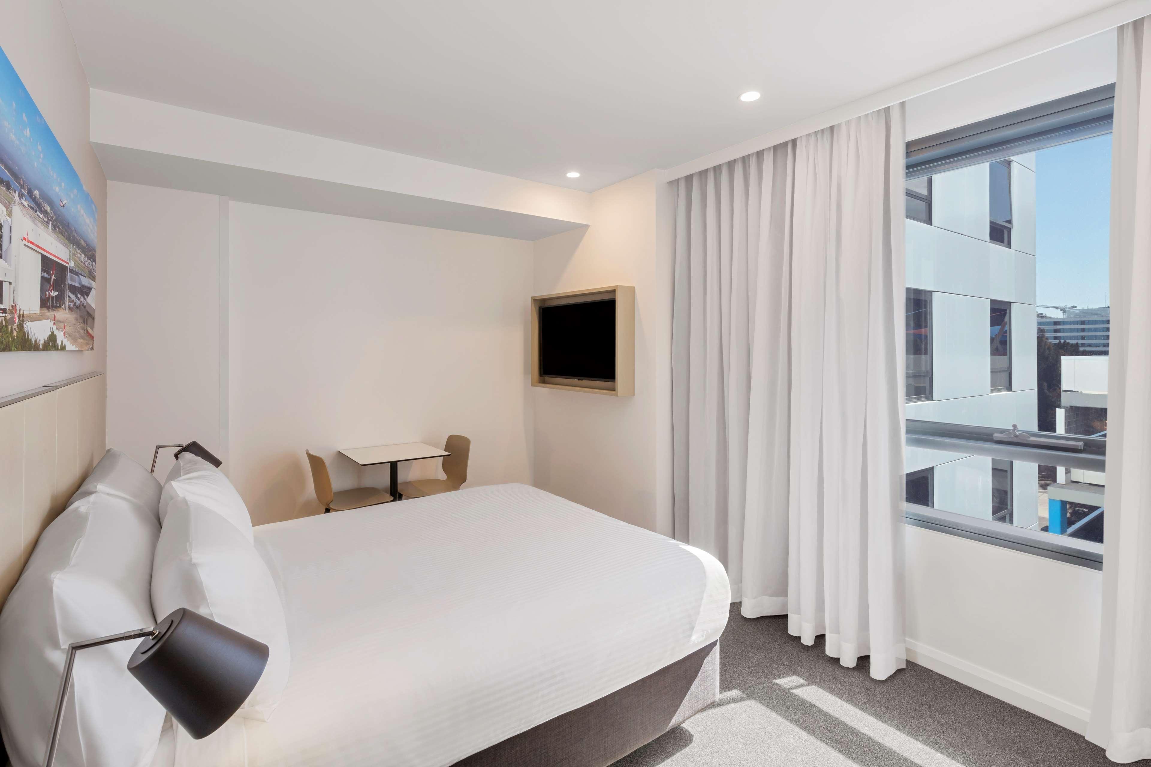 Travelodge Hotel Sydney Airport Exterior foto A room at the hotel