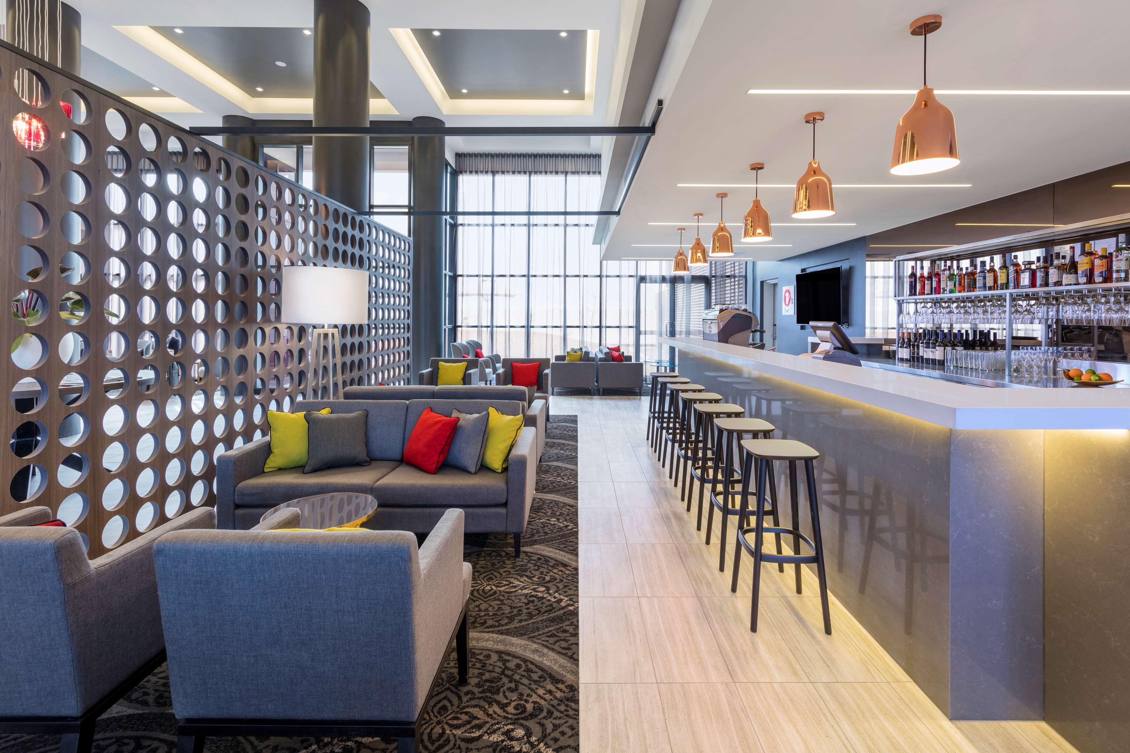Travelodge Hotel Sydney Airport Exterior foto Hilton Addis Ababa