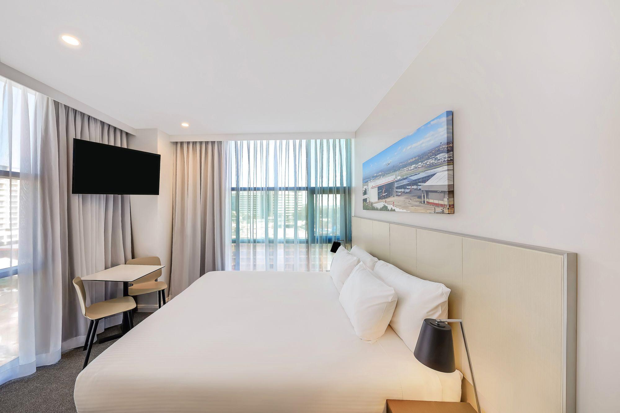 Travelodge Hotel Sydney Airport Exterior foto A room at the hotel